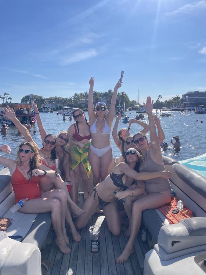 Fort Lauderdale pontoon charter boat party group photo 1